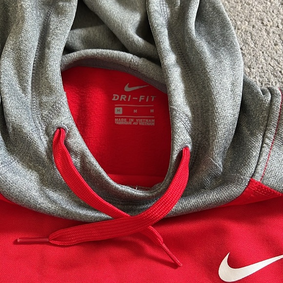 Nike Dri-fit Therma pull over - Picture 3 of 5